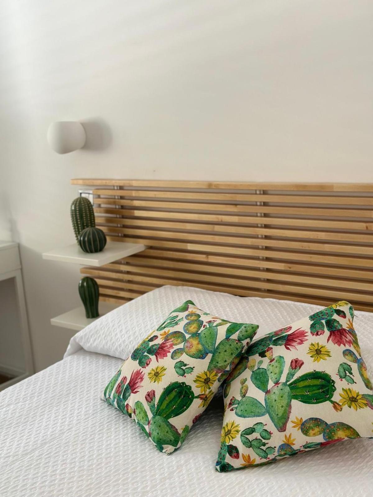 Madre Terra Apartment & Rooms 泰拉西尼 外观 照片