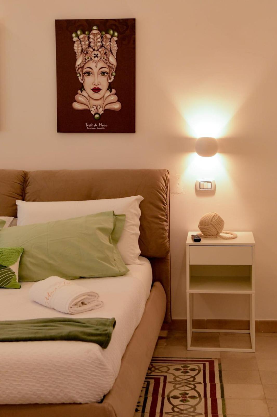 Madre Terra Apartment & Rooms 泰拉西尼 外观 照片