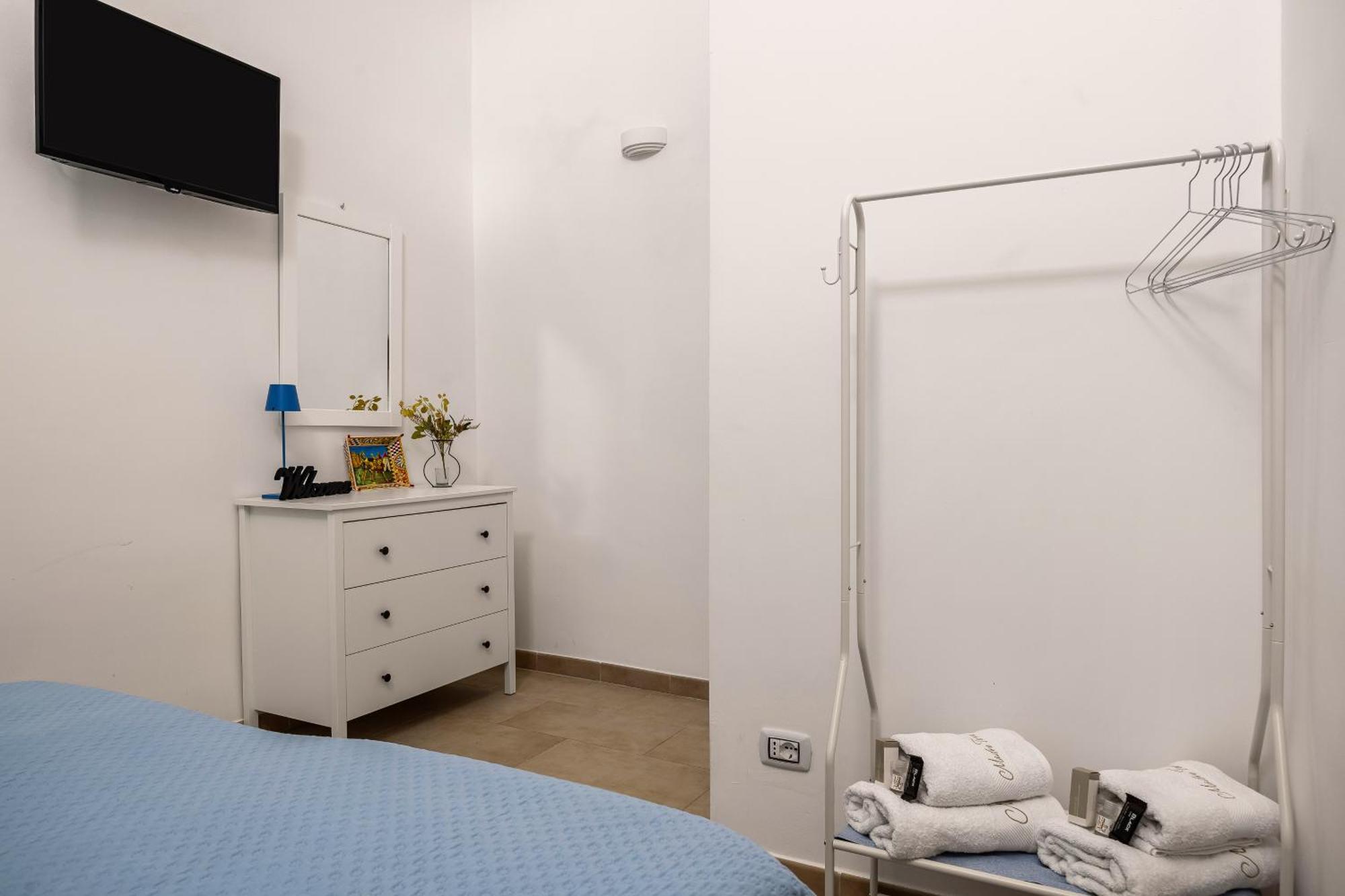 Madre Terra Apartment & Rooms 泰拉西尼 外观 照片