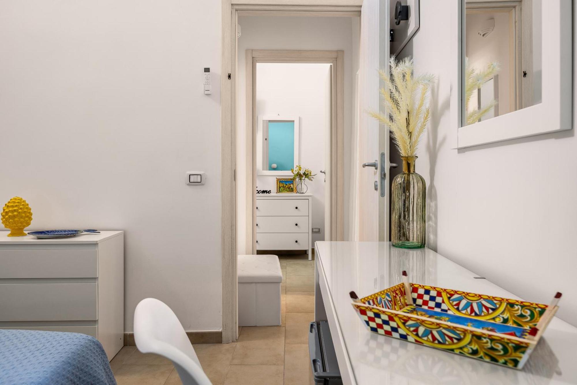 Madre Terra Apartment & Rooms 泰拉西尼 外观 照片