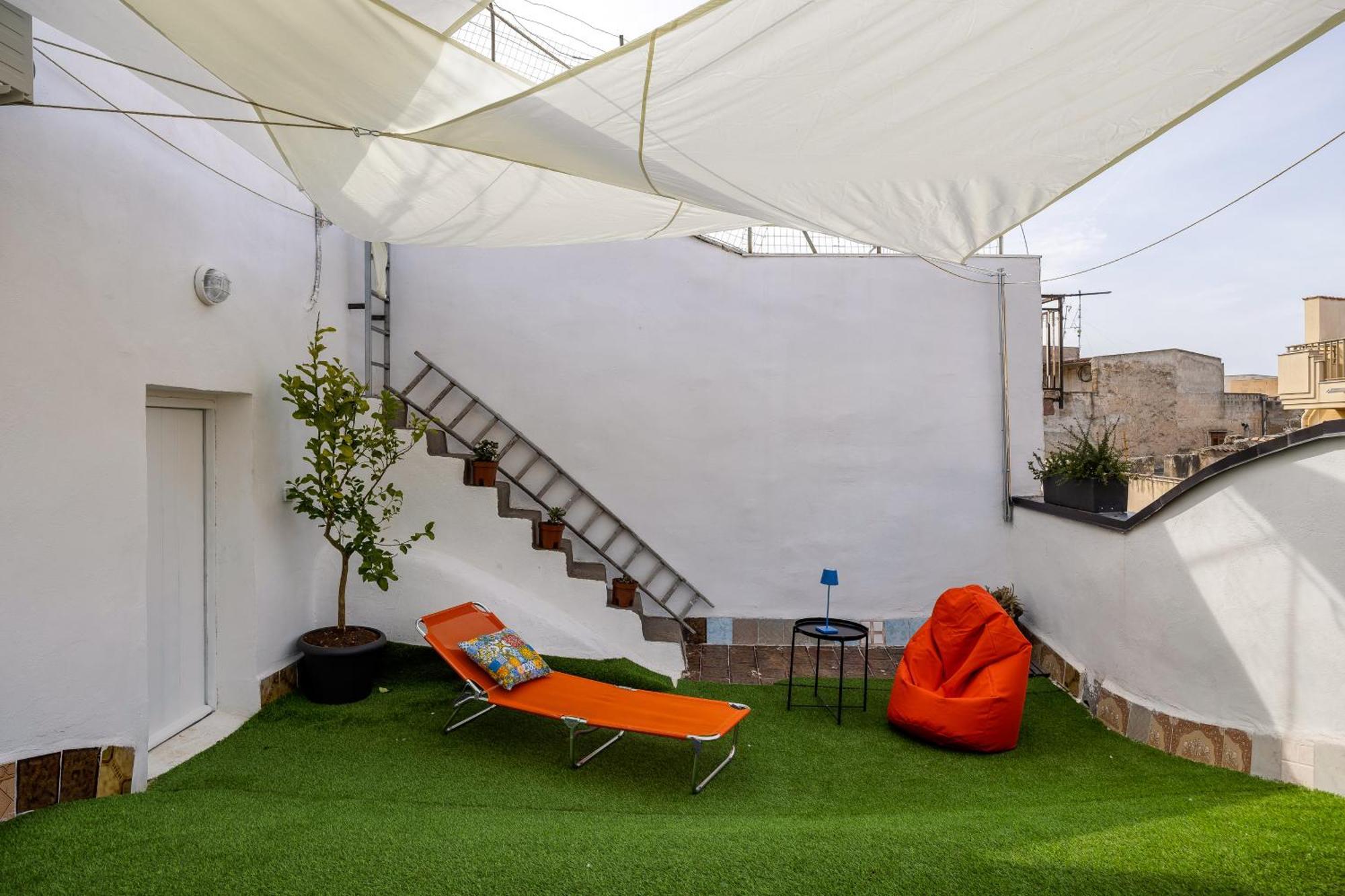 Madre Terra Apartment & Rooms 泰拉西尼 外观 照片