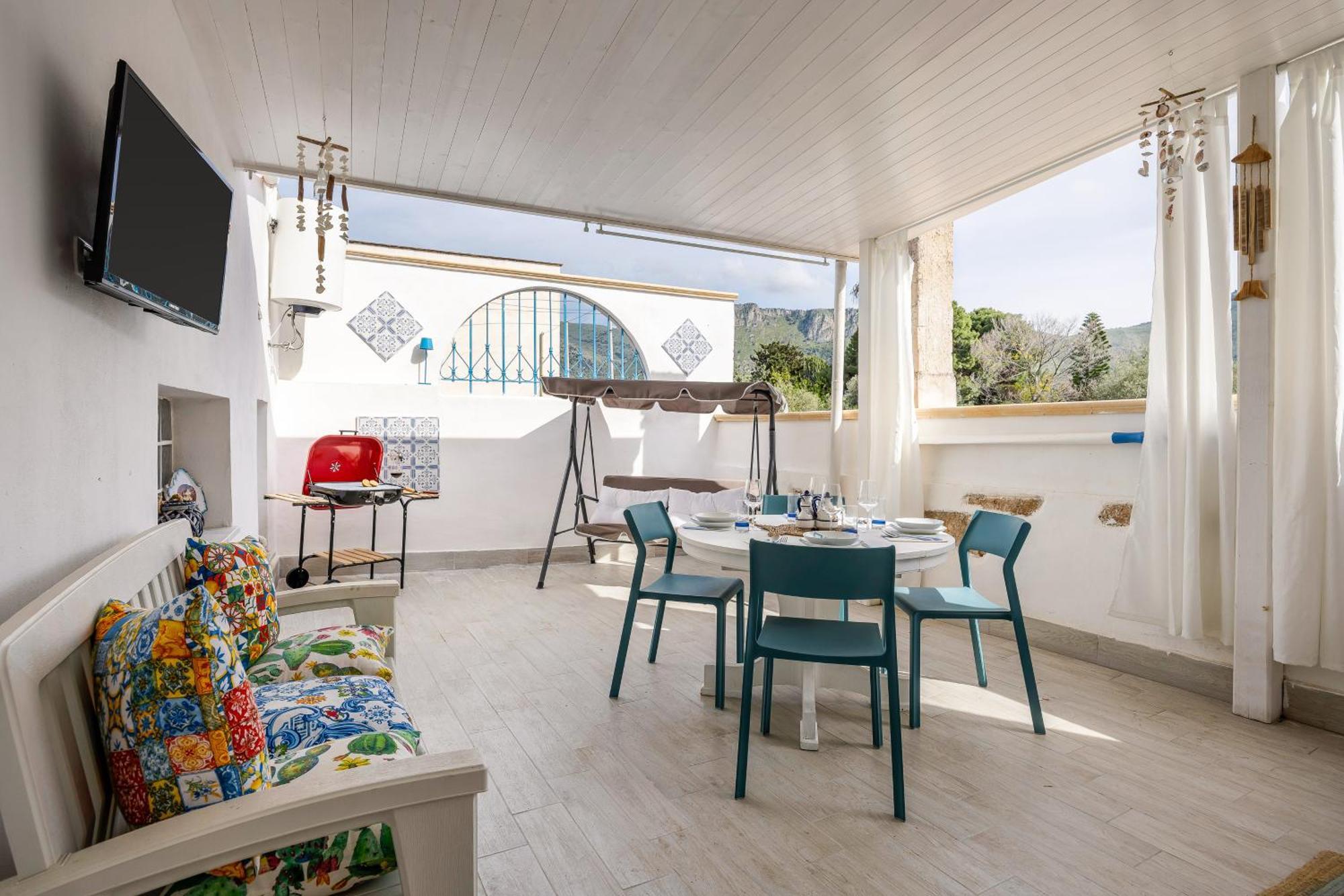 Madre Terra Apartment & Rooms 泰拉西尼 外观 照片