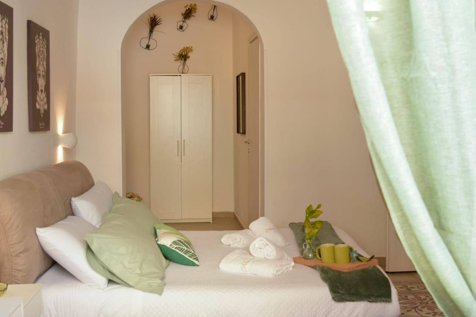Madre Terra Apartment & Rooms 泰拉西尼 外观 照片